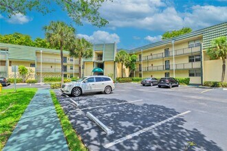 Building Photo - 9091 Lime Bay Blvd