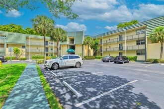 Building Photo - 9091 Lime Bay Blvd