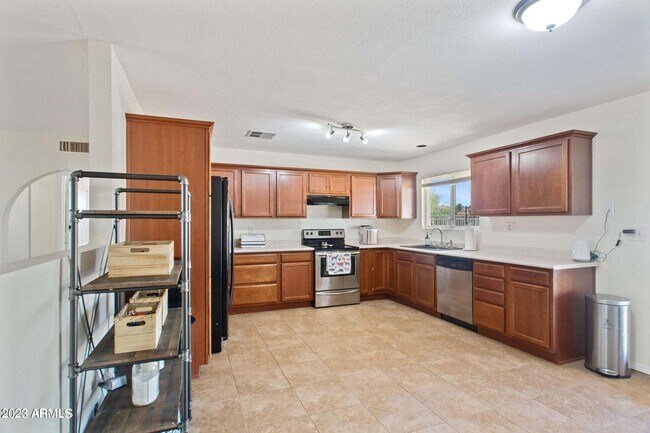 Foto del edificio - 14038 N 180th Ave