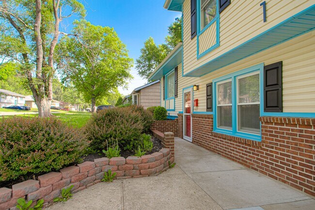 Foto del edificio - 9411 Fairwood Dr