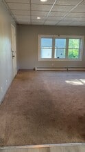 Building Photo - 118 Maple St