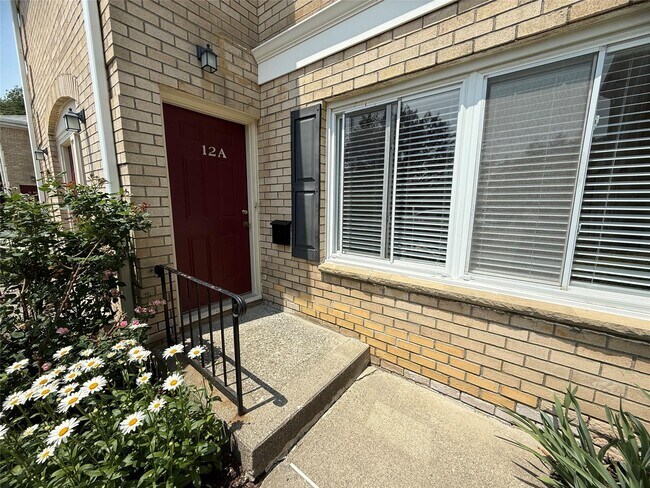 Foto del edificio - 250 Beechwood Ave