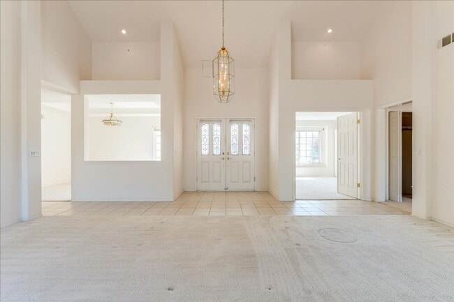 Building Photo - Beautiful Foxenwood Country Club Rental