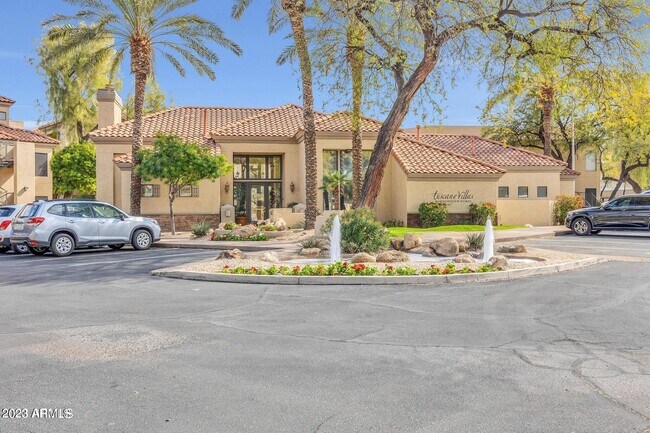 Building Photo - 4925 E Desert Cove Ave