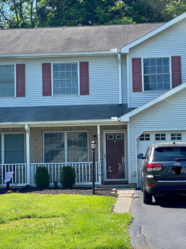 Foto principal - 3 br, 2 bath House - 2878 ROBIN ROAD