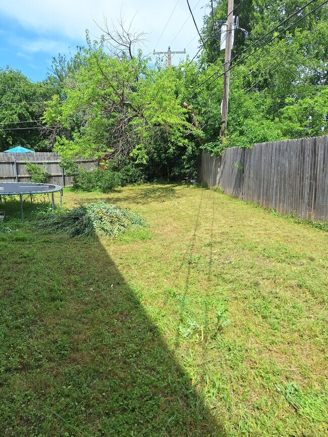 Building Photo - 4525 Compass Ct