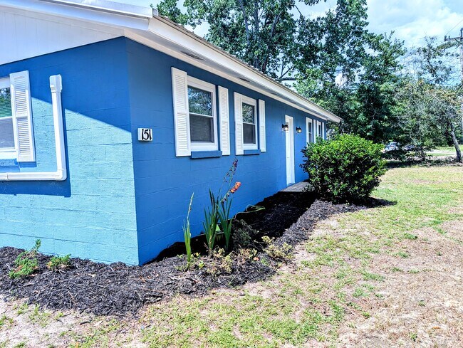 Foto del edificio - 151 Good Springs Rd