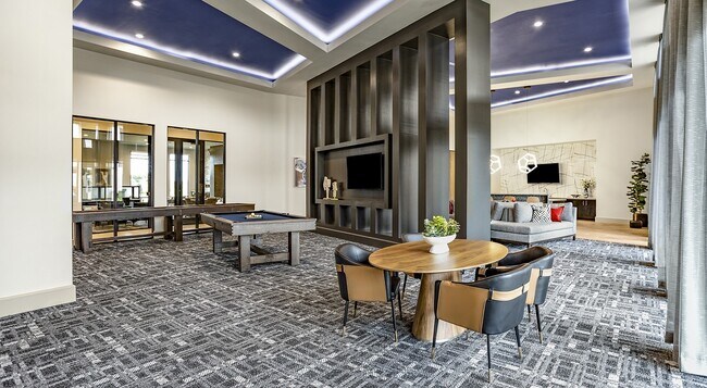 Foto del edificio - 7100 Uvalde Rd