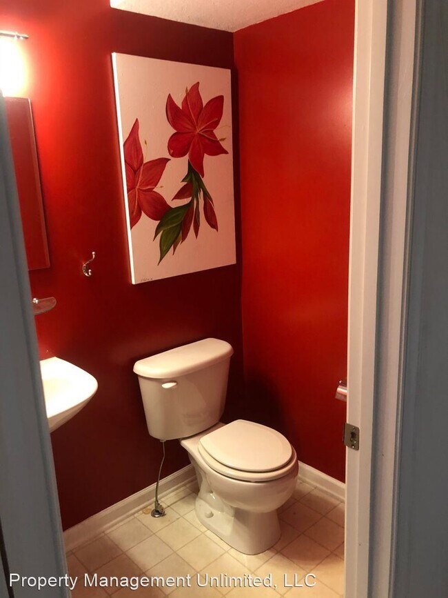 Foto del edificio - 3 br, 1.5 bath House - 155 Charles Circle