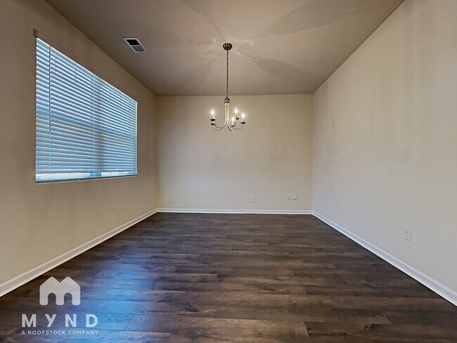 Building Photo - 1572 Denver Way