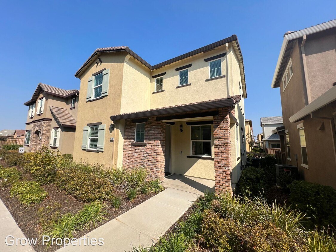Foto principal - 3 br, 2.5 bath House - 10771 Portico Cir