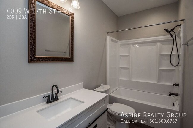 Building Photo - 4009 W 17th St