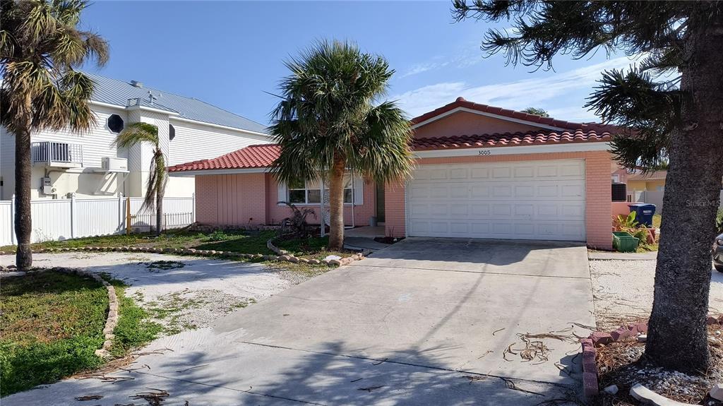 Primary Photo - 3005 Gulf Blvd