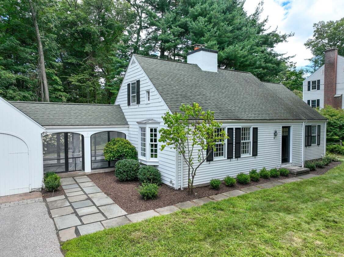 Primary Photo - 47 Northview Dr