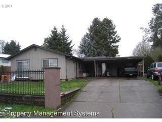 Foto principal - 2551 NE Parkwood St