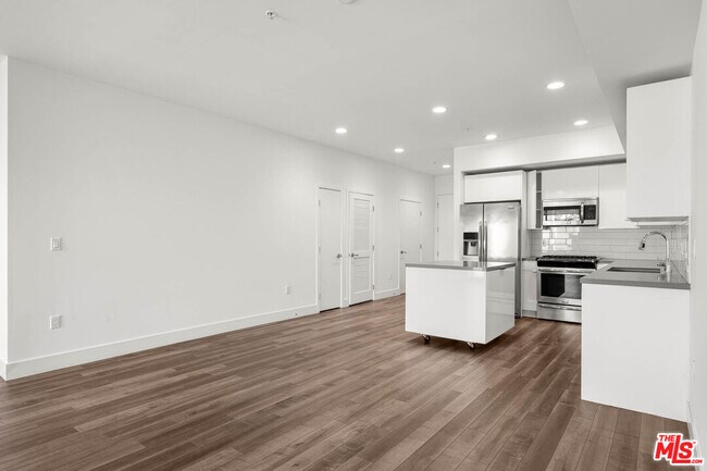 Foto del edificio - 1215 S Bedford St