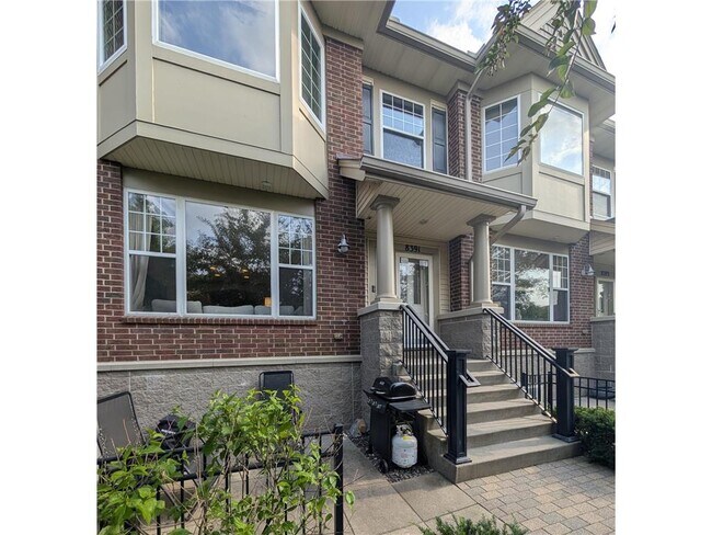 Foto del edificio - 8391 Townsend Dr