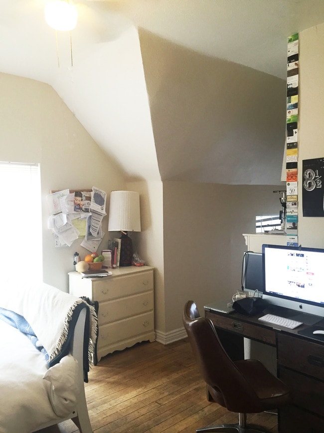 Building Photo - 2417 W 32nd Ave