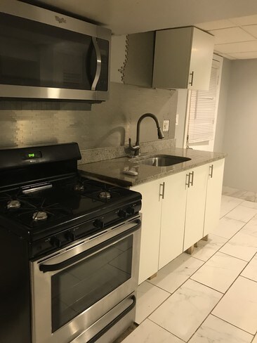 Foto del edificio - 1418 Newton St NW