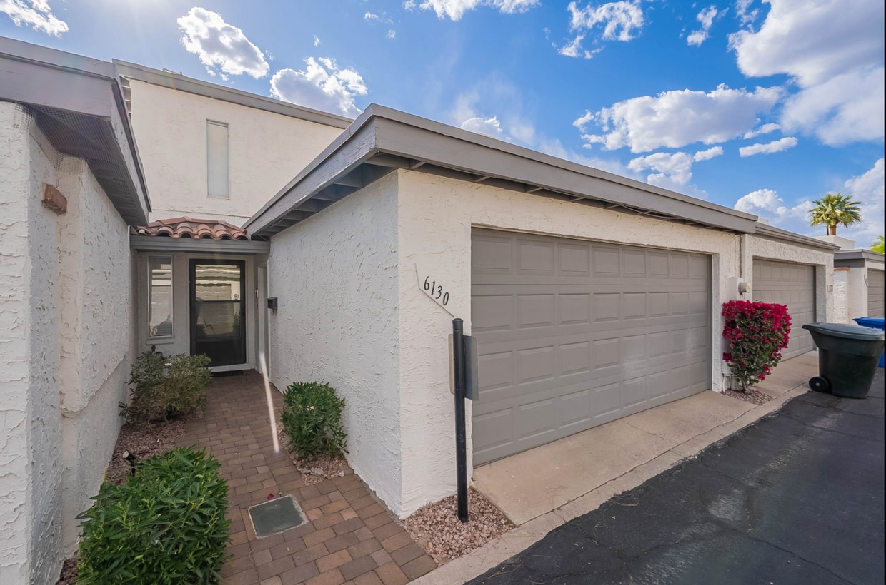 Primary Photo - 6130 N 12th Way
