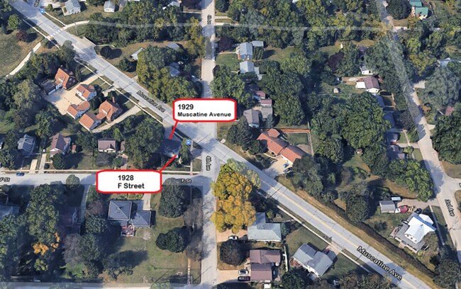 Photo - $1,400 | 3 Bedroom, 1 Bathroom Top Floor D... House