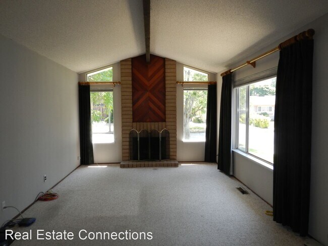 Building Photo - 3 br, 2 bath House - 1683 Zinnia Lane