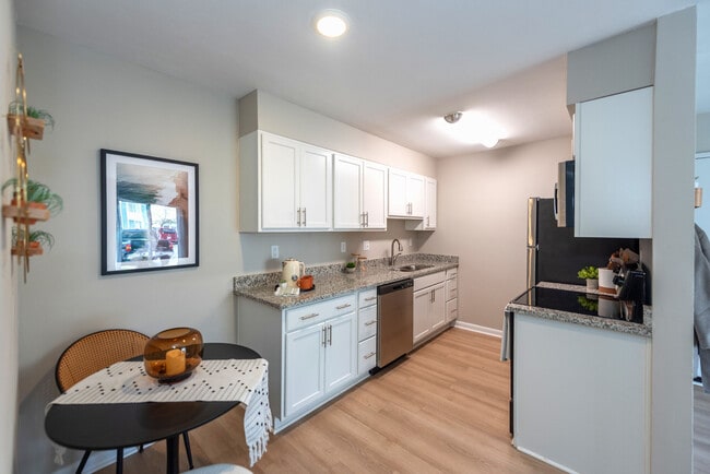 Building Photo - Attain at Chic's Beach