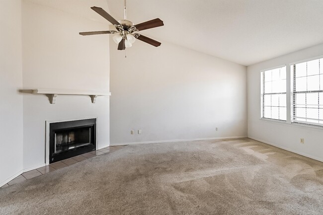 Building Photo - 4398 French Market Cir E
