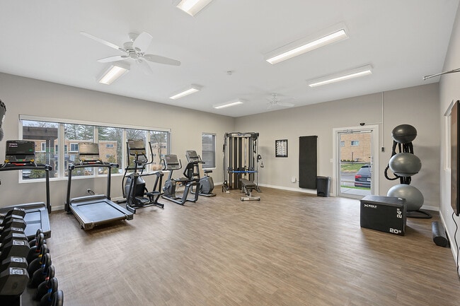 Photo - 3800 Dina Terrace Apartment