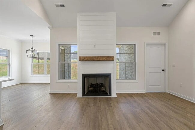 Building Photo - 822 Sheldrake Ln