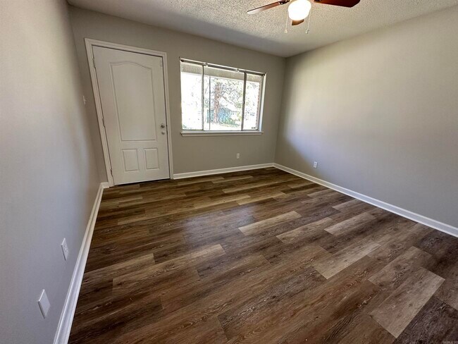 Foto del edificio - 4709 W 55th St