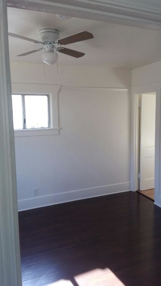 Building Photo - 1271 N Berendo St