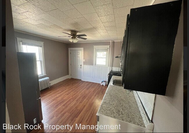 Building Photo - 4 br, 1 bath House - 144 Sixth Street