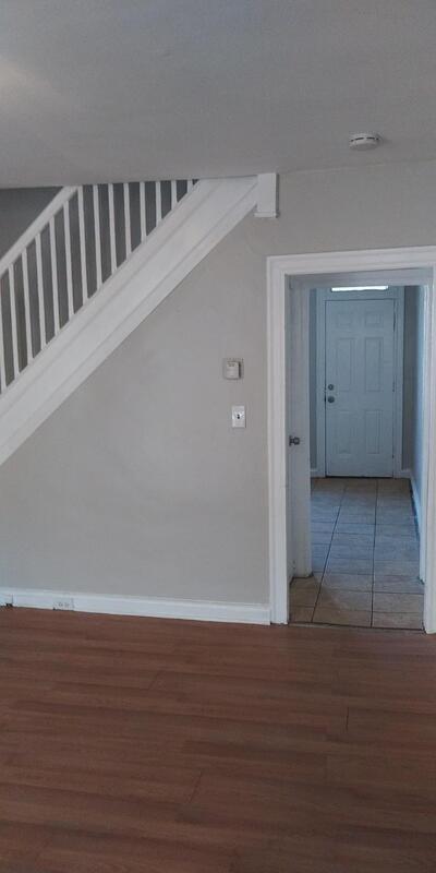 Foto del edificio - 3172 Ravenwood Ave