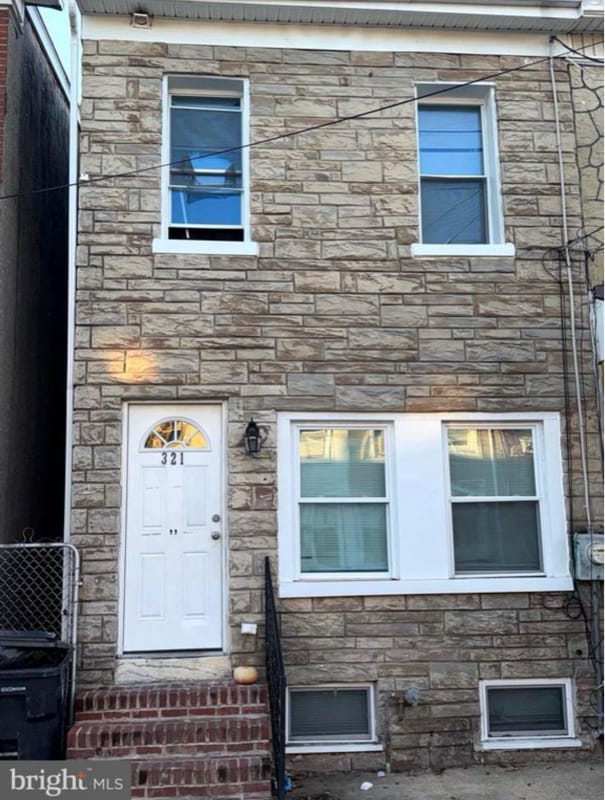 Primary Photo - 321 Townsend St