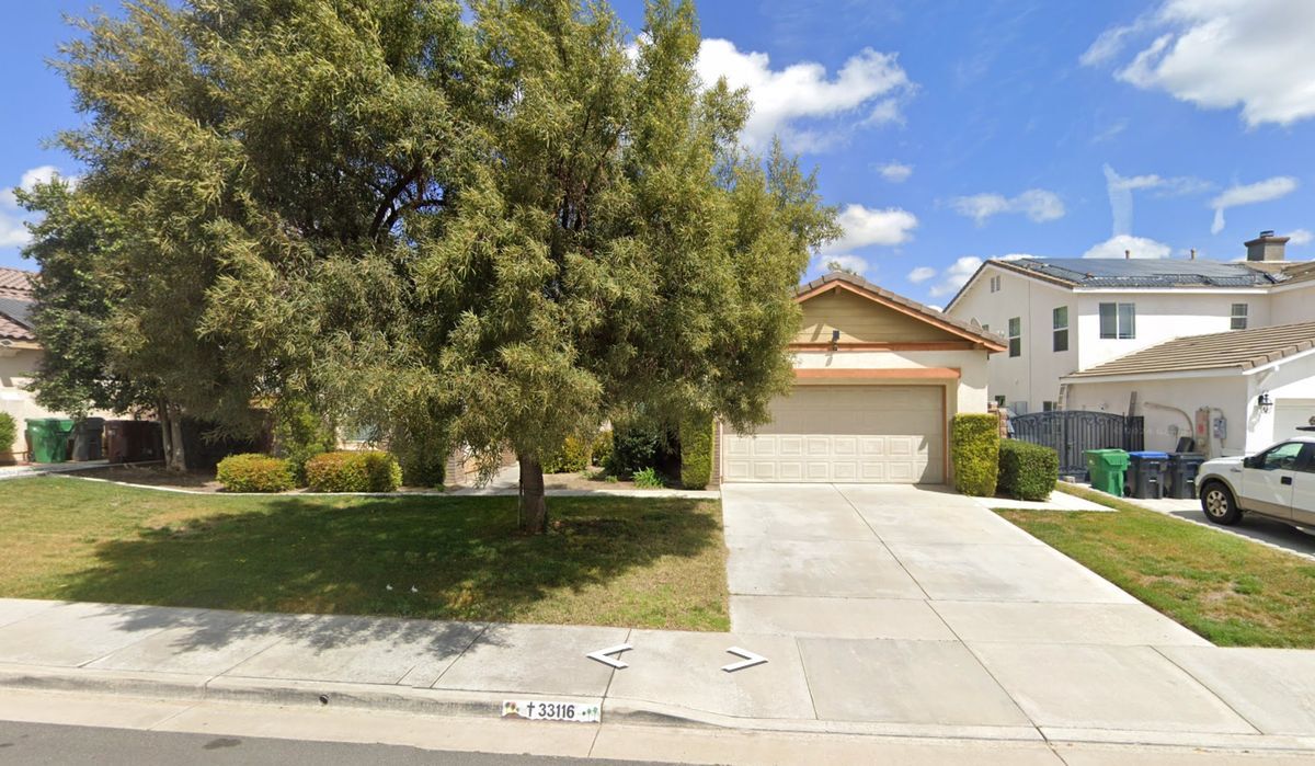 Foto principal - 33116 Breighton Wood St