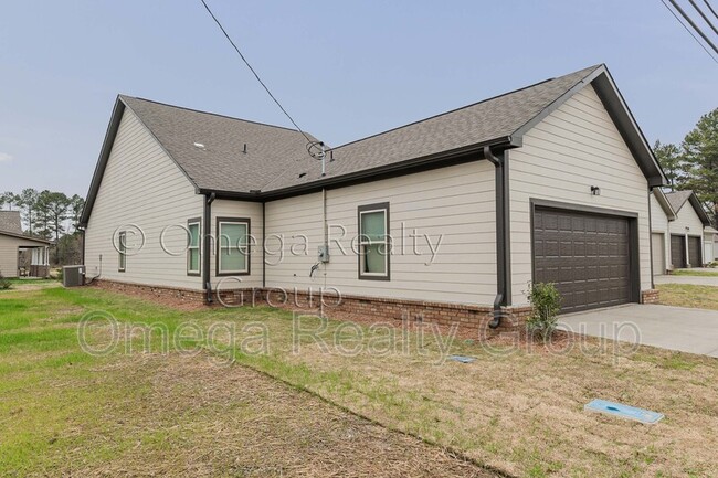 Building Photo - 8604 Old Hwy 31
