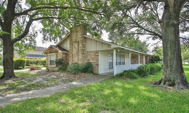 Building Photo - 13727 Meisterwood Dr