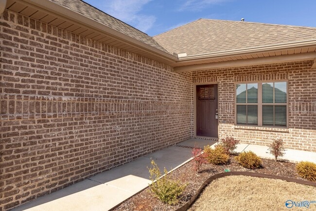 Building Photo - 125 Caspian Ln