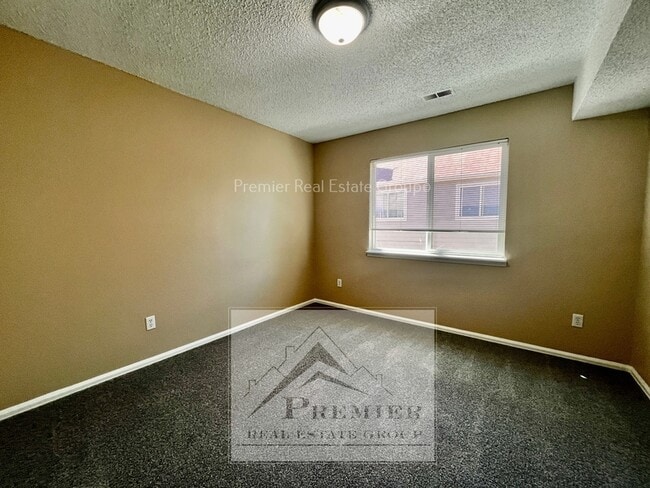 Building Photo - 1160 Mazatlan Cir