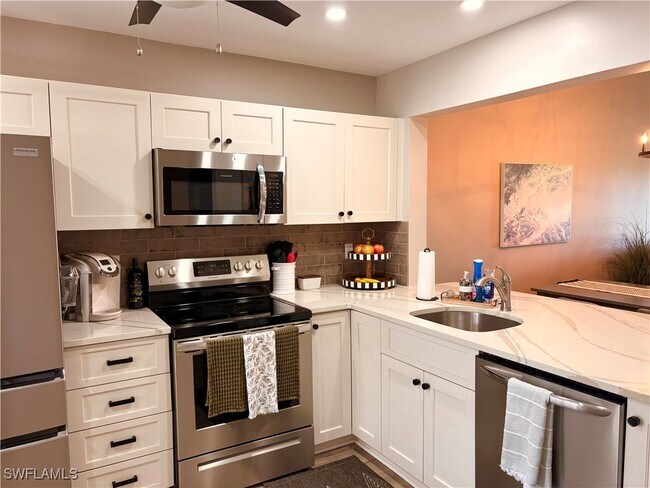 Foto del edificio - 605 Augusta Blvd