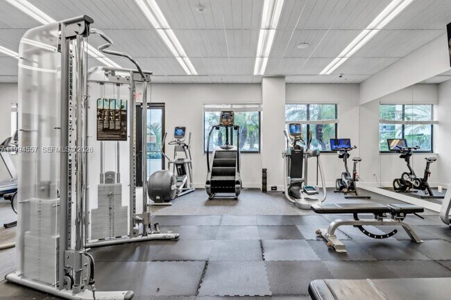 Foto del edificio - 999 SW 1st Ave