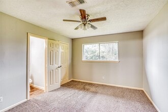 Building Photo - 4419 Curly Oaks Dr