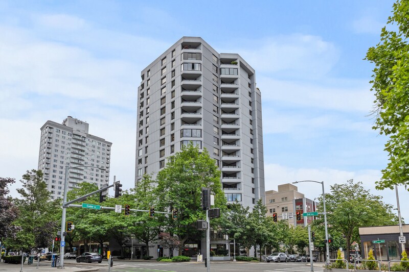 Foto principal - 2621 2nd Ave