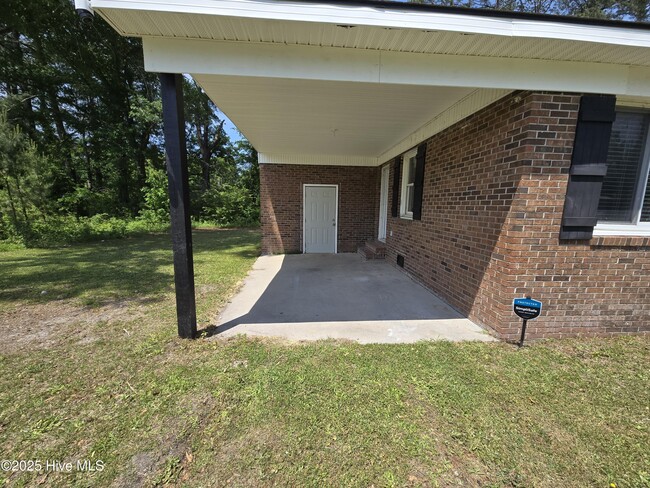 Building Photo - 5968 Acorn Rd