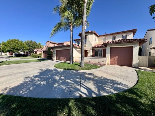 Foto del edificio - Stunning expansive 3 Bedroom Redhawk Home with Office, Loft & Pool/Spa!
