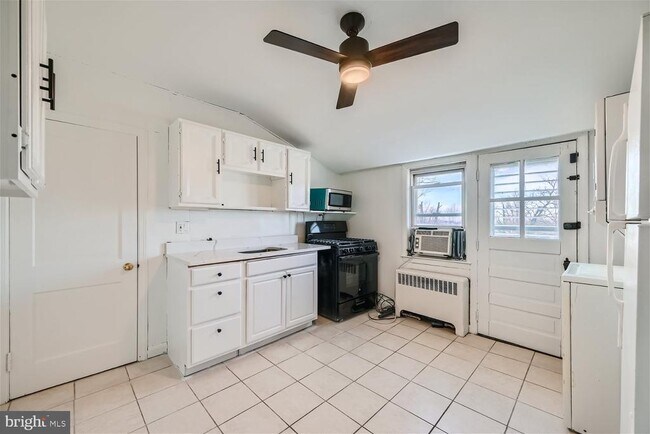 Foto del edificio - 3015 Gibbons Ave