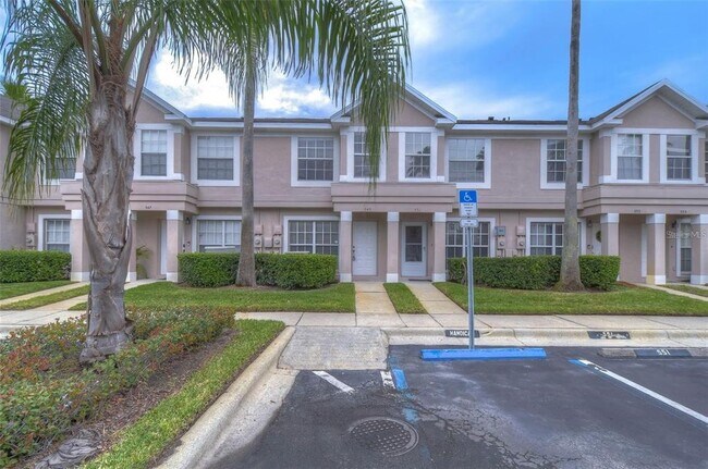 Foto del edificio - 549 Kensington Lake Cir