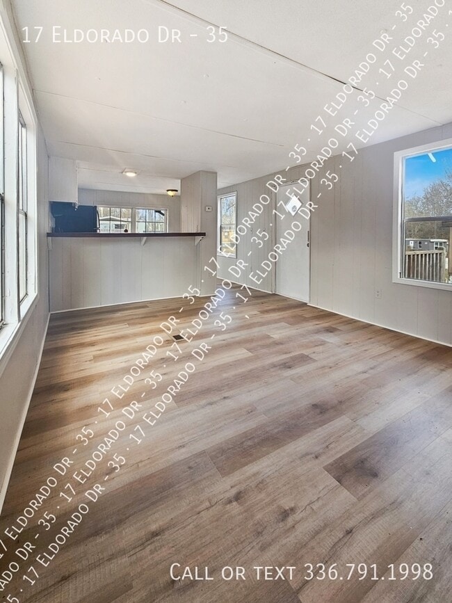 Photo - 17 Eldorado Dr House