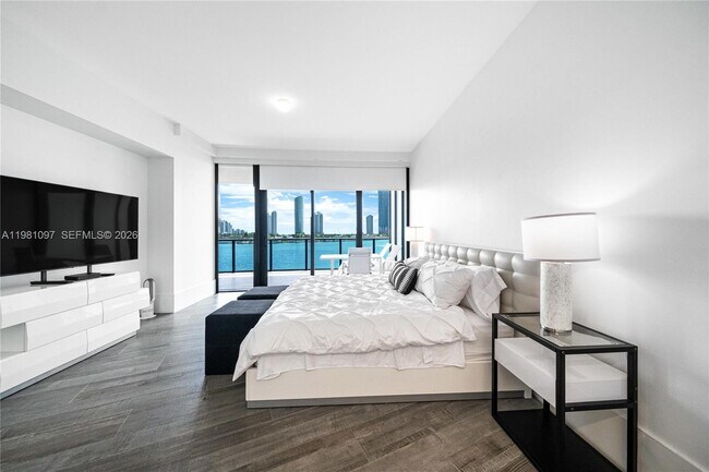 Foto del edificio - 5500 Island Estates Dr